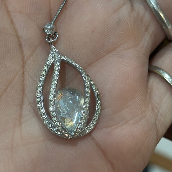 Swarovski  Elegant Silver Teardrop Earrings - Picture 2 of 4